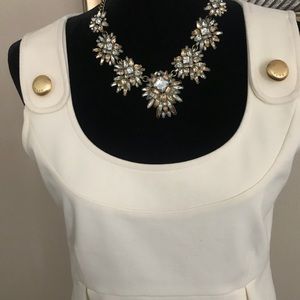 Pretty cream dress with pockets!